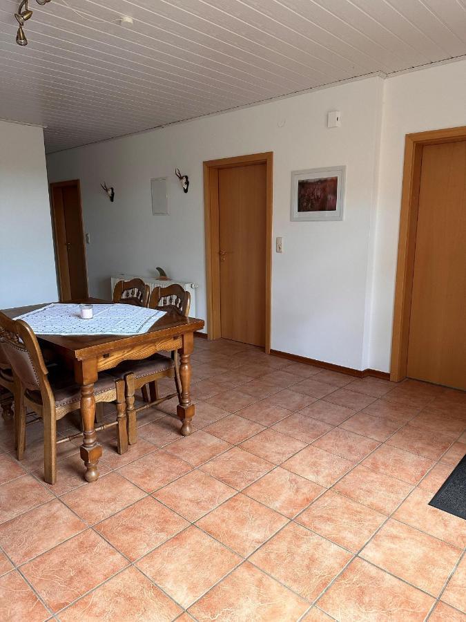 Hof Baden, Ferienwohnung ชเนเวอร์ดิงเงิน ภายนอก รูปภาพ